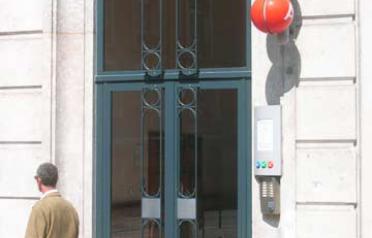 porte d'entrée immeuble 